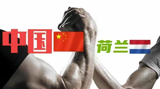 美国想锁死中国芯片？反被中国“稀土牌”击穿！美光崩盘，阿斯麦慌了