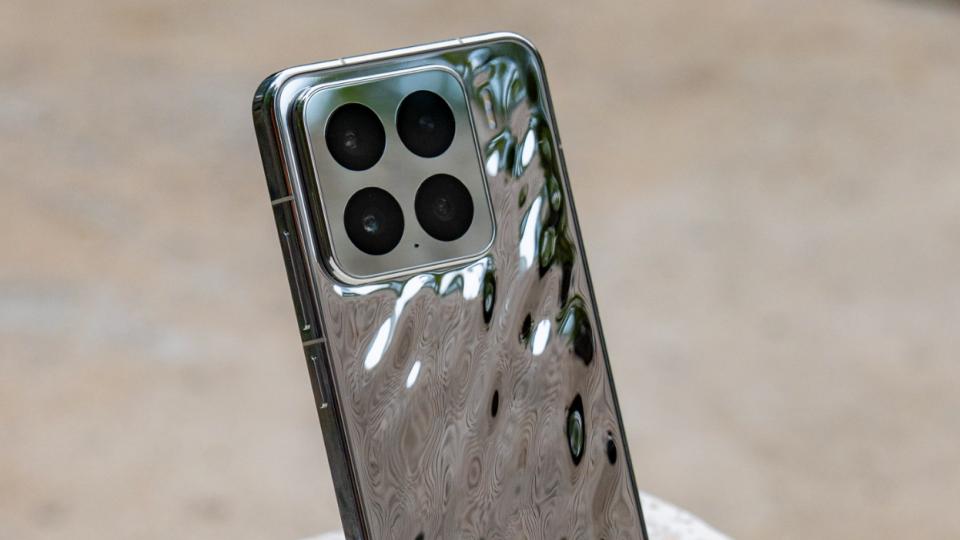 小米16 Pro再次被确认：3D打印手机中框加持，或9月底发布