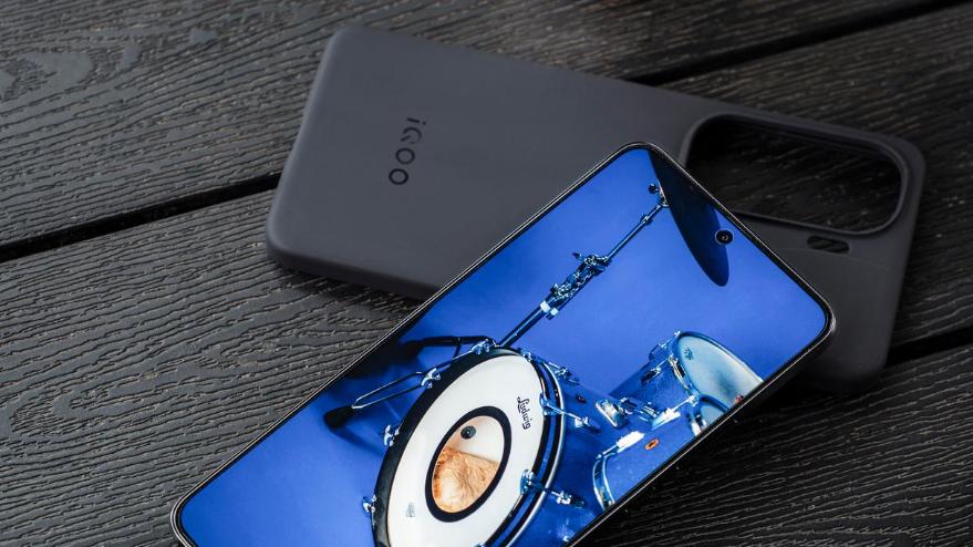 9月“值得捡漏”的骁龙8至尊手机，跌至2299元，用到2031年