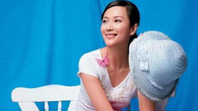 51岁徐静蕾现状: 定居美国，坚持画画书法和做音乐