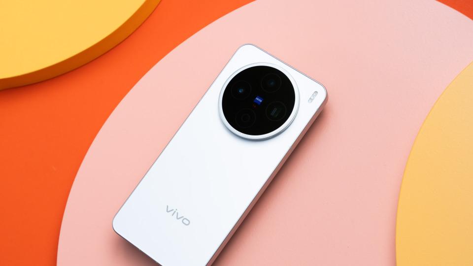 手机周报份额再次出炉：华为超过荣耀，前三名依旧没变化！