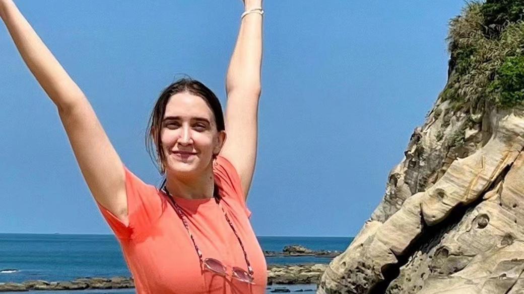 55岁黄品源再婚俄罗斯美女钢琴博士，此前曾高调与前妻“复婚”