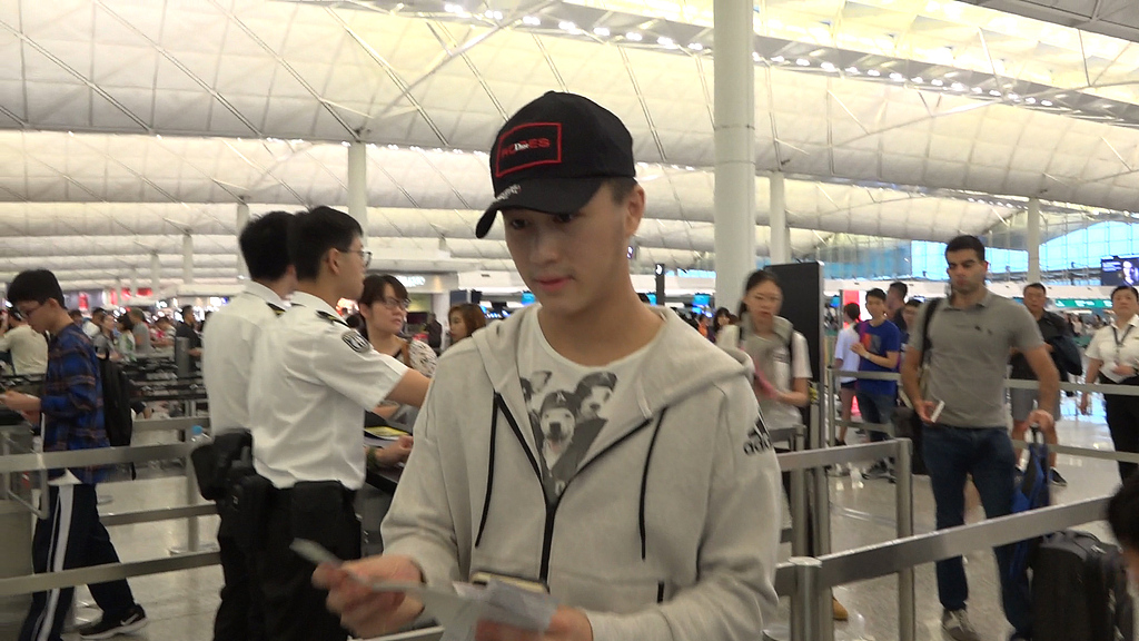 何猷君的瓜冲上热搜,奚梦瑶就是个笑话?