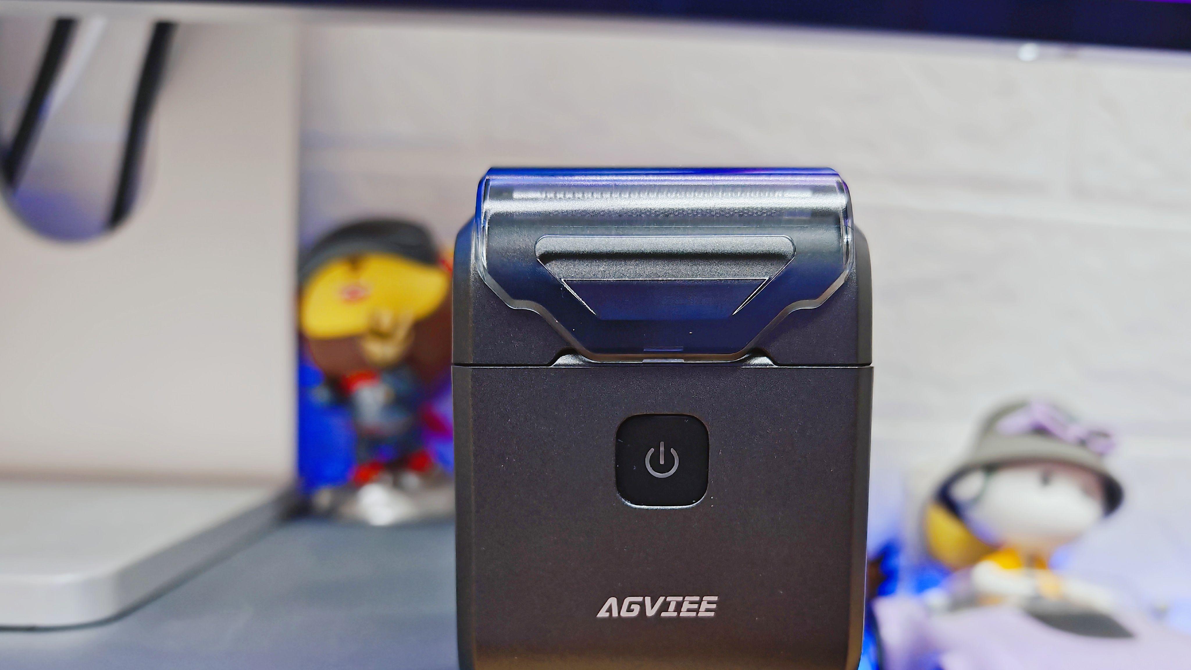 未野往復式剃須刀實測：23000高轉速暴力輸出，首款迷你五刀頭