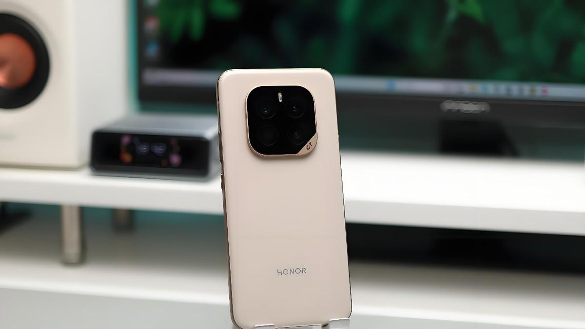 16GB+512GB，雙11可“閉眼買”的3款直屏手機，公認“低價高配”