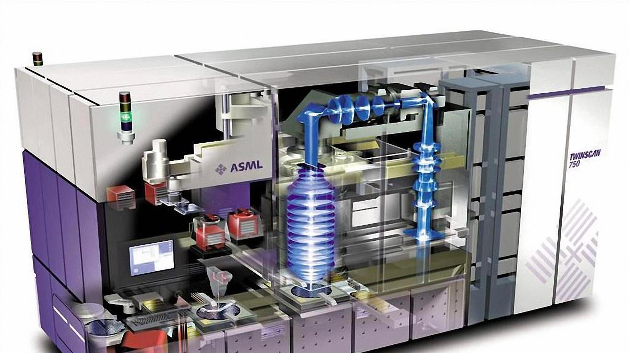 ASML光刻機，是全球芯片發展引擎，也是美國扶持的“傀儡”
