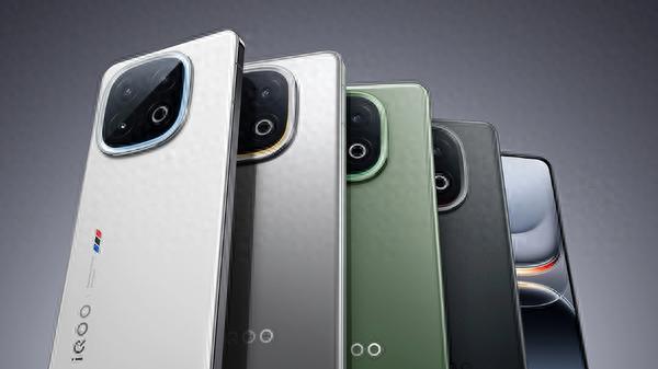 搭載驍龍8至尊版+7000mAh電池+120W 疑似iQOO“越級(jí)中端機(jī)”曝光