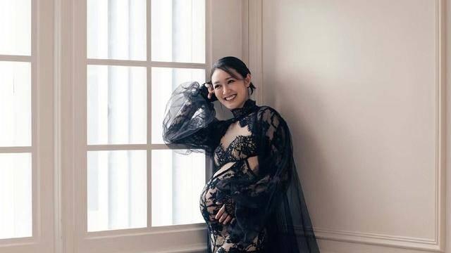 TVB知名男星宣布再当爸爸，港姐妻子二胎平安生子