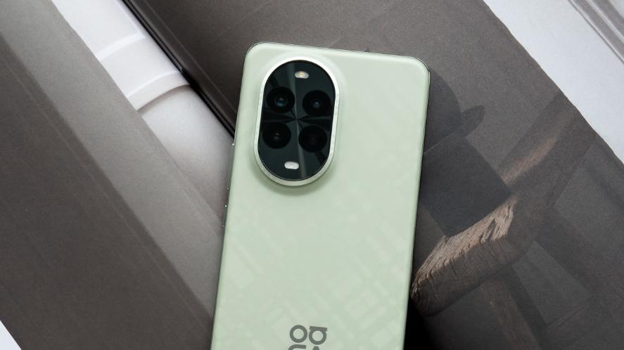 华为打响价格战，麒麟芯片+512GB+卫星通信，如今低至3269元起