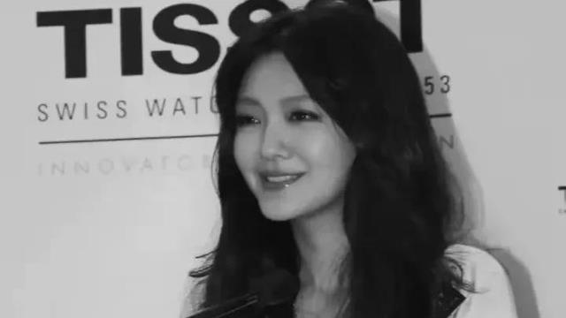 大S包机事件有反转？狗仔葛斯齐6点爆料怒怼小S，人在做，天在看