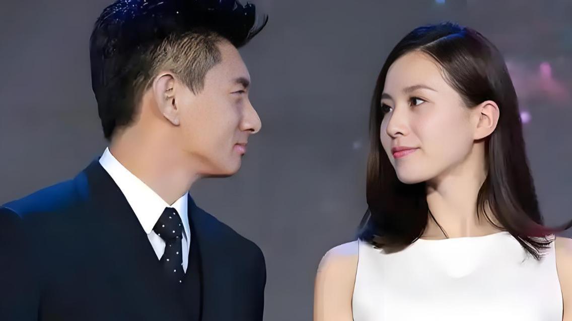 摘婚戒热搜炸出惊天瓜！刘诗诗被吴家逼到凌晨2点躲剧组？