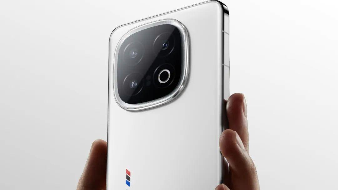 销量超73万台，发布五个多月没有降价，一款竞争力很强的旗舰手机