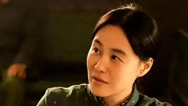 《六姊妹》二姐命薄三姐仗义老五有傻福，老六满盘皆输老四最可恨