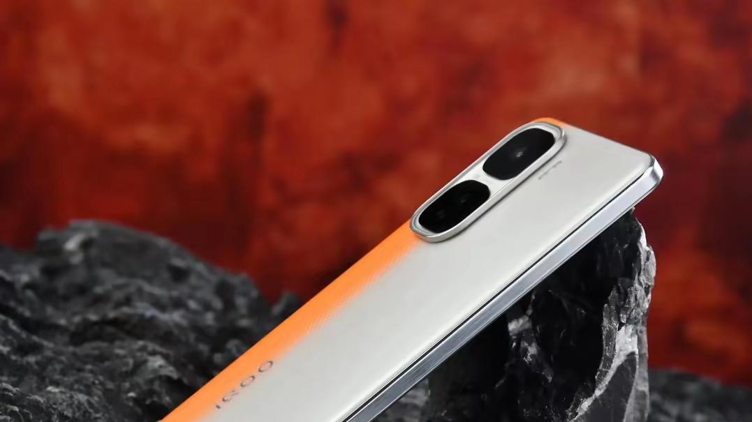 被低估的真香中端旗舰，天玑9400+120W闪充，性价比已反超红米