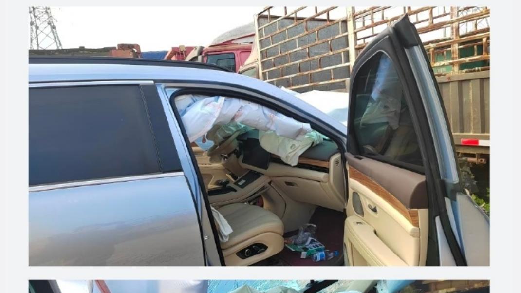 官方回应：AEB已触发！华为智驾大师赛上热搜，冠军车辆碰撞报废