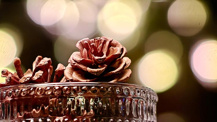 撞脸小米15 Ultra！真我Ultra级新机官宣，或有堪比单反的变焦体验