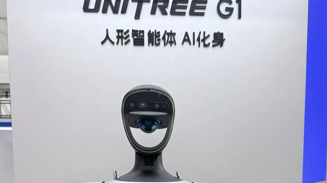 迈向“人机共生”！2025外滩大会探营