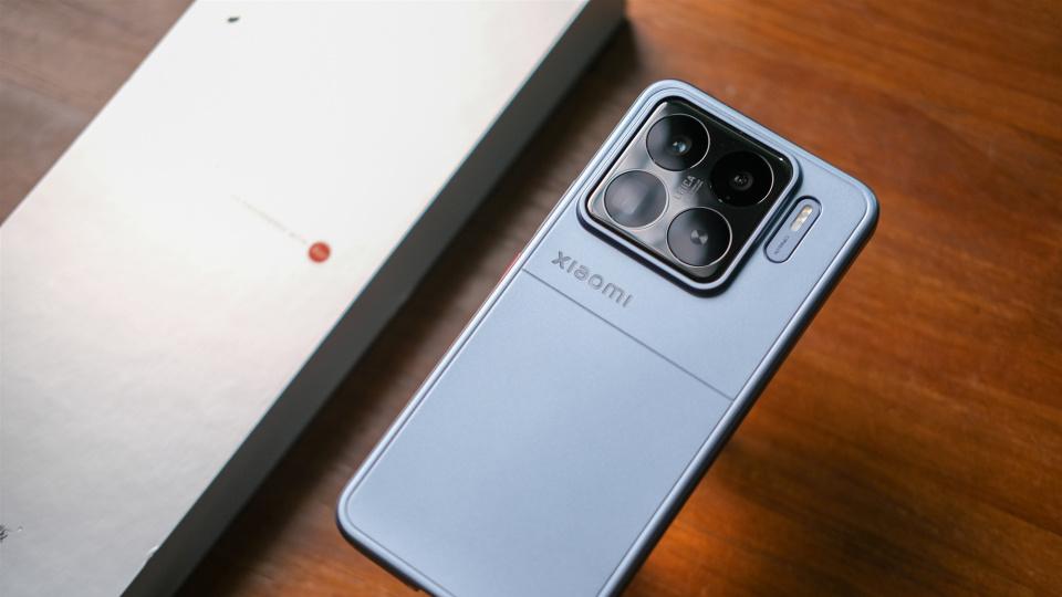 小米16系列再次被确认：3x暗光潜望+轻量化模组，9月份发布