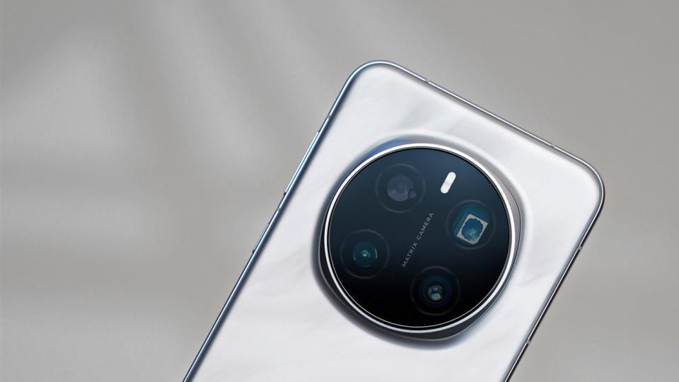 荣耀400系列、Magic8系列：影像规格均清晰，配置也悬念不大了