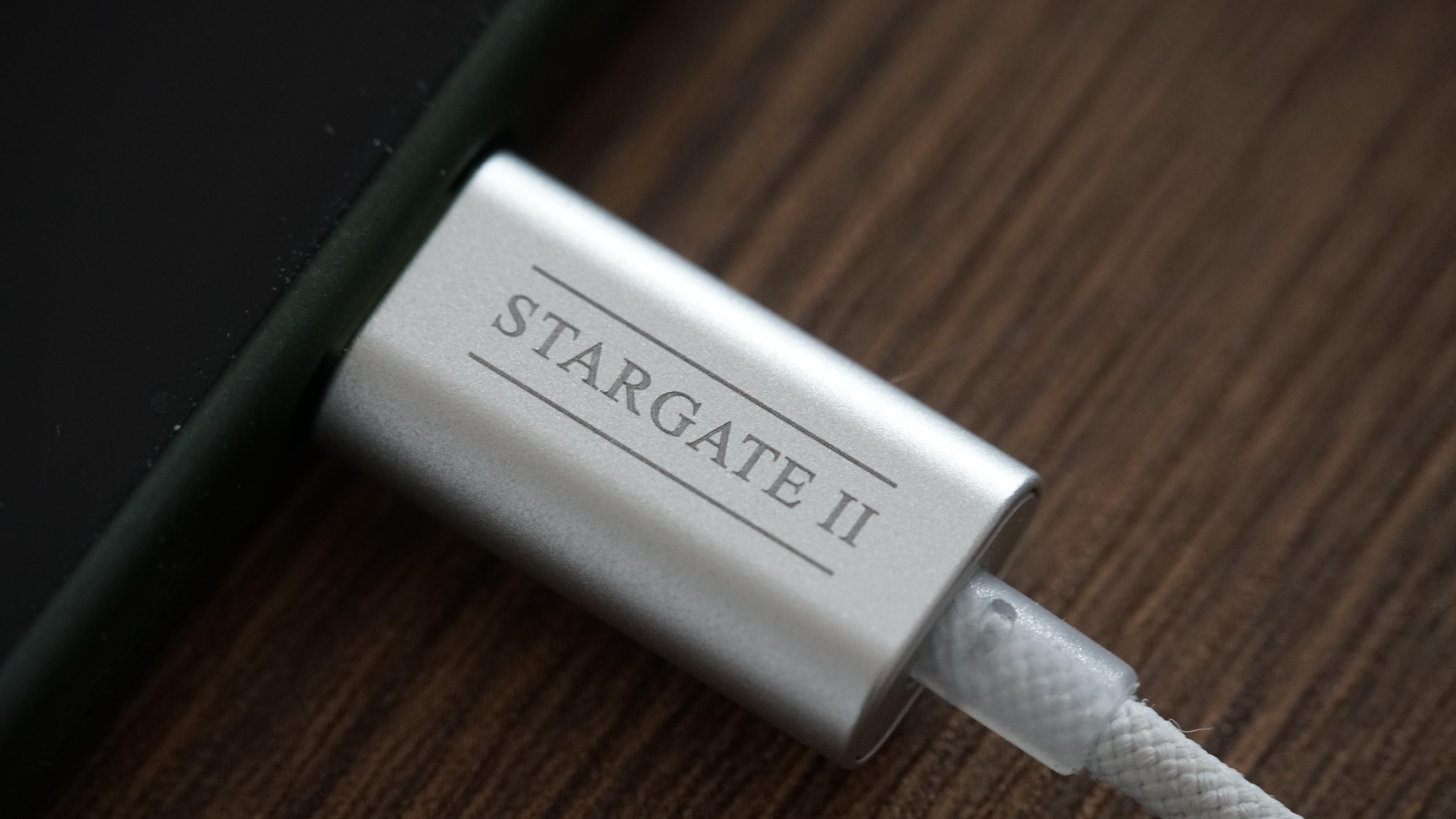 198元，解码耳放比苹果耳机还轻，信噪比高达127dB！