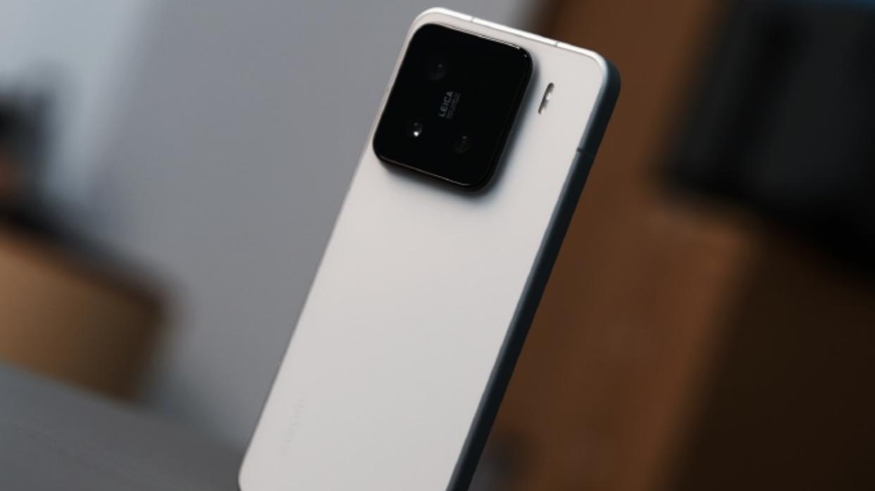 小米开启清仓模式，16GB+512GB暴降950元，骁龙8至尊版+徕卡影像