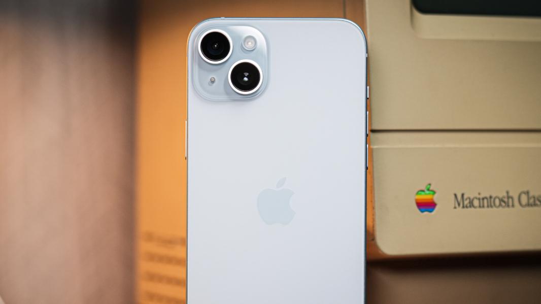 降幅高达2530元！iPhone 15 Plus价格大跳水，果粉终于等到了