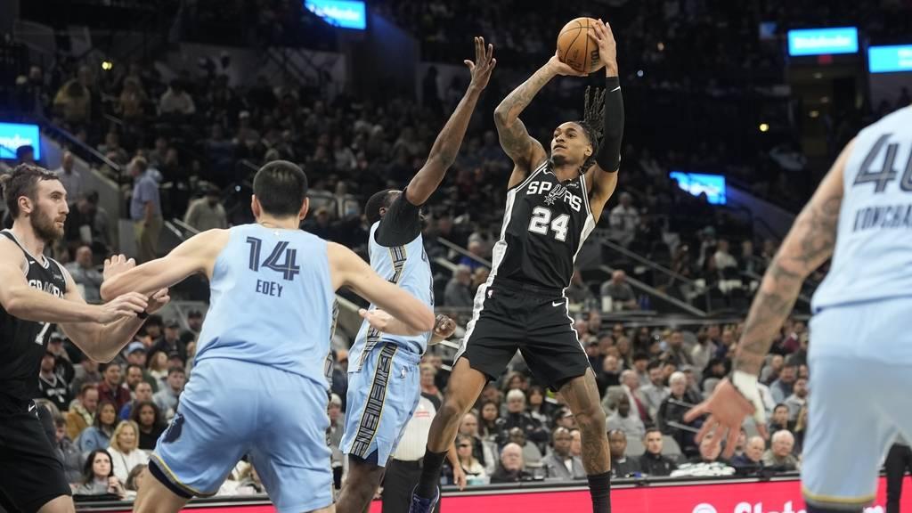 巴恩斯31分福克斯29分 马刺险胜灰熊