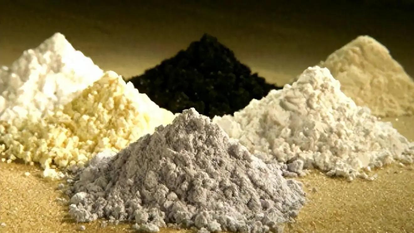 芯片40%价格倾销，稀土禁令再升级，外媒：中方开始反客为主了