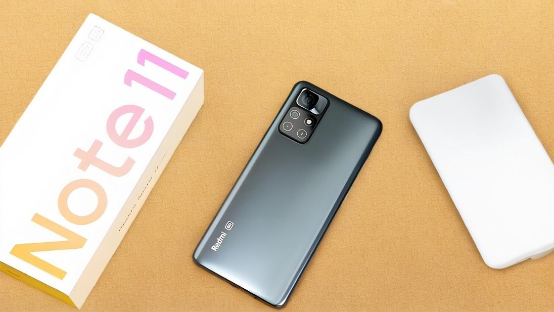 小米化身“价格屠夫”，5000mAh+90Hz+双扬声器，跌至720元