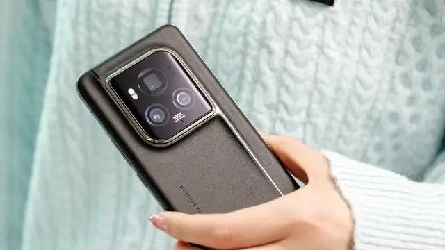 商务高端旗舰——荣耀Magic6至臻版，跌价幅度高达3051元！