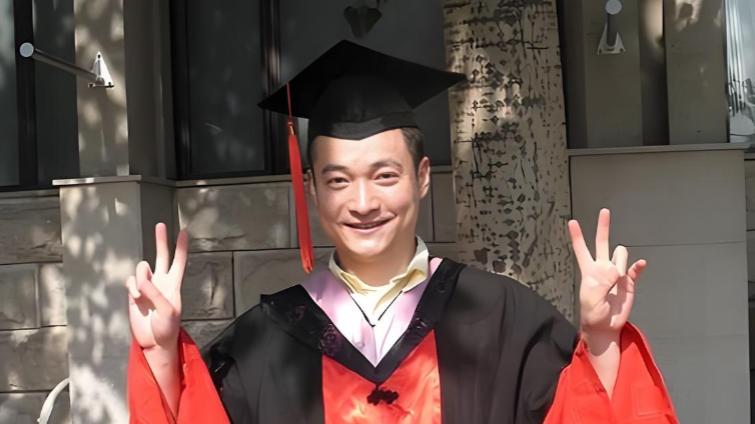 再次反转！喻恩泰被曝出轨美女律师，挽手同回酒店画面被曝光