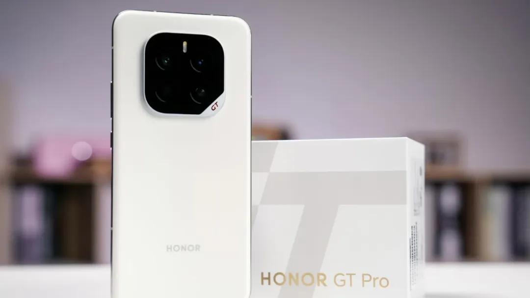 2025国补后，“销量狂飙”的4款手机，怎么选都很香！