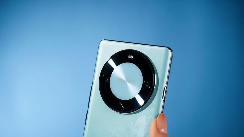 华为打响“价格战”，6100mAh+双曲护眼屏，256GB突降至1754元