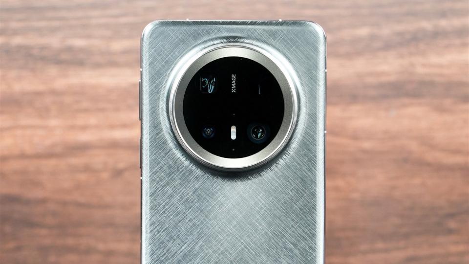 華為暢享系列：按下暫停鍵！華為Mate 70 Air：已在路上！