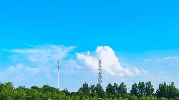 华为果断放弃“高利润”，麒麟9020新机上市仅一个月，跌价1050元