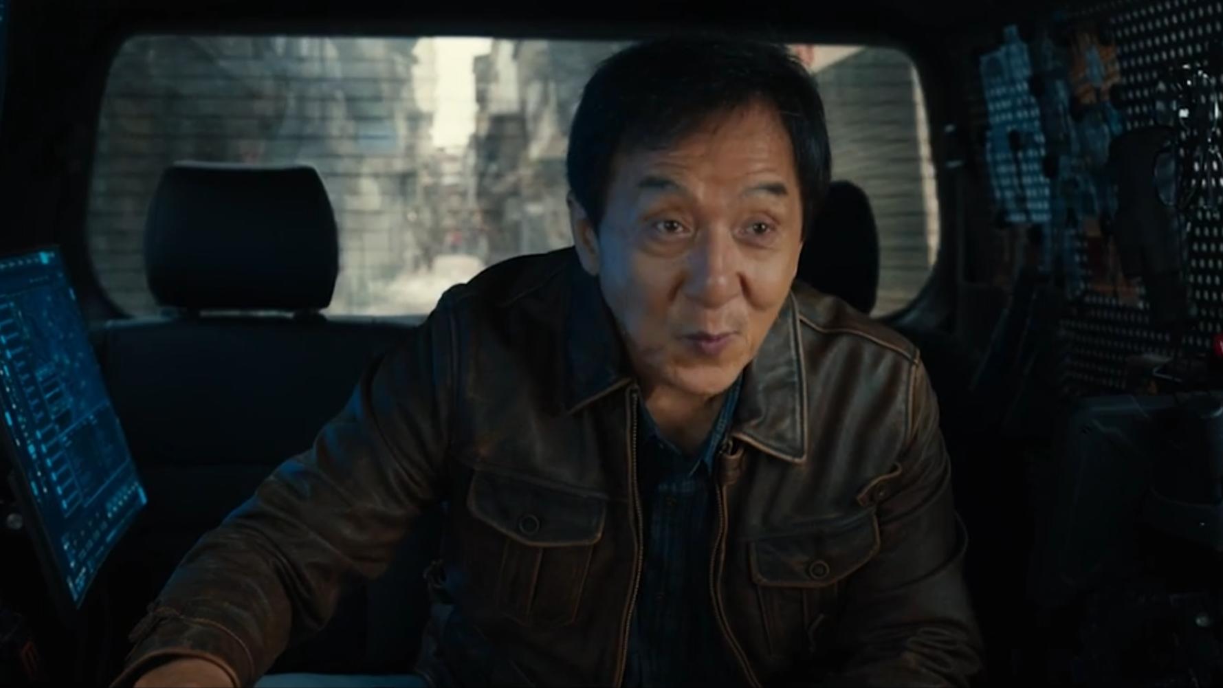 上映17天，《浪浪山小妖怪》丢了冠军，成龙新片破2.5亿夺第一