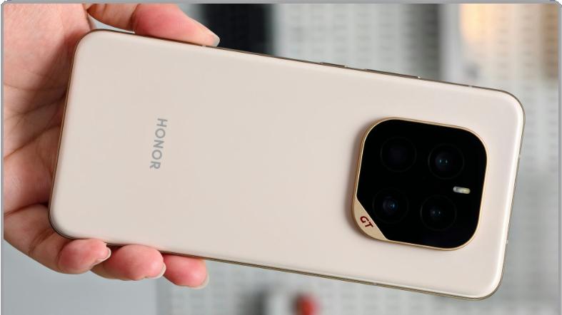 99%的好评率，荣耀性能旗舰成了