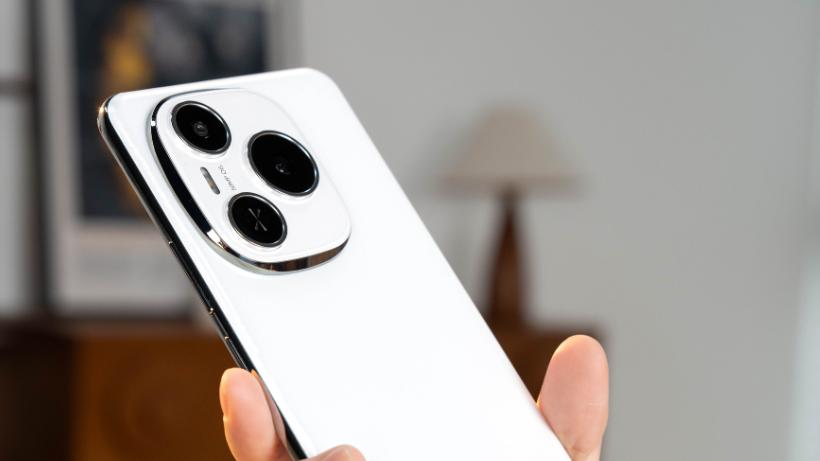 荣耀不讲武德！8000mAh+512GB+卫星通信，国补后可以“闭眼买”