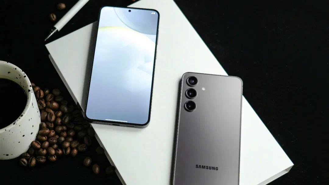 三款可以考虑的三星手机，两款性价比不低，另一款非常特别！