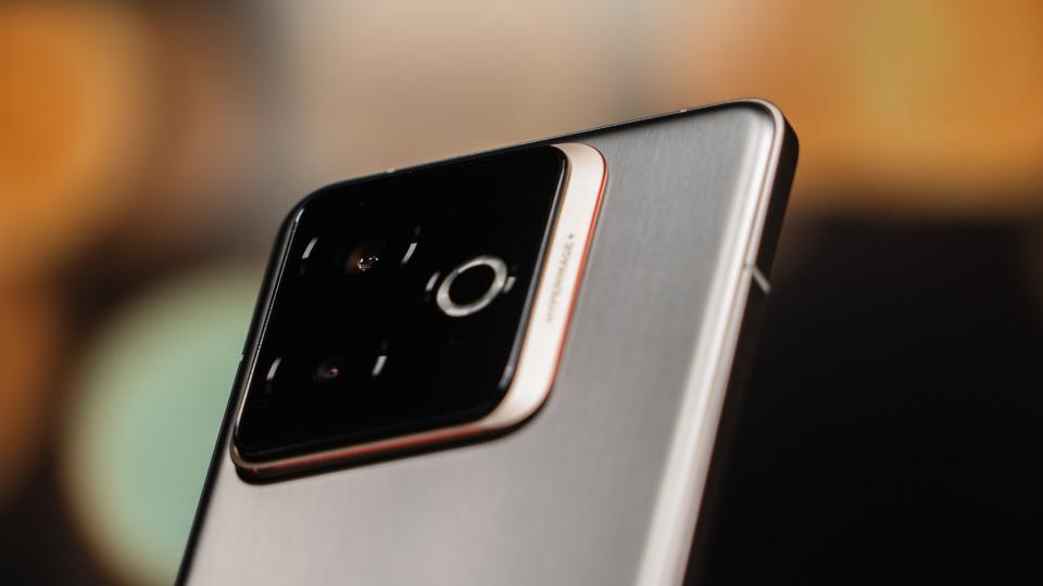 真我realme“三机”被确认：2亿像素+普及潜望长焦，实力迎来大跃进