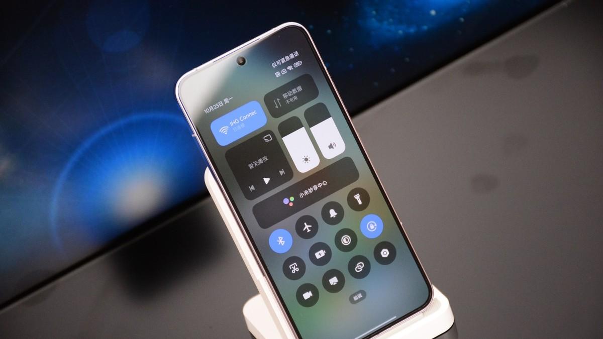 小米不讲武德啊，小屏旗舰跌价1906元，徕卡影像+四等边框+冷泵散热