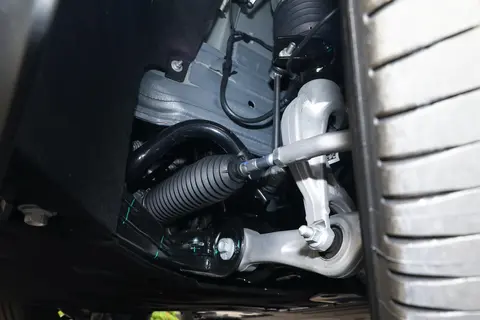 大三排SUV选谁好？别看增程了，这款纯电旗舰不是更香吗？