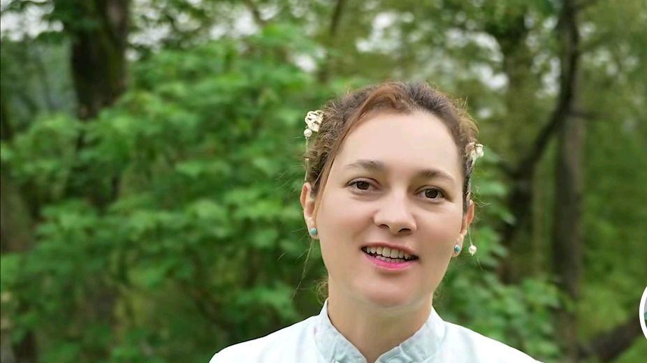 网红洋媳妇“阿根廷奇娜”去世，前1天还更新视频，年仅38岁