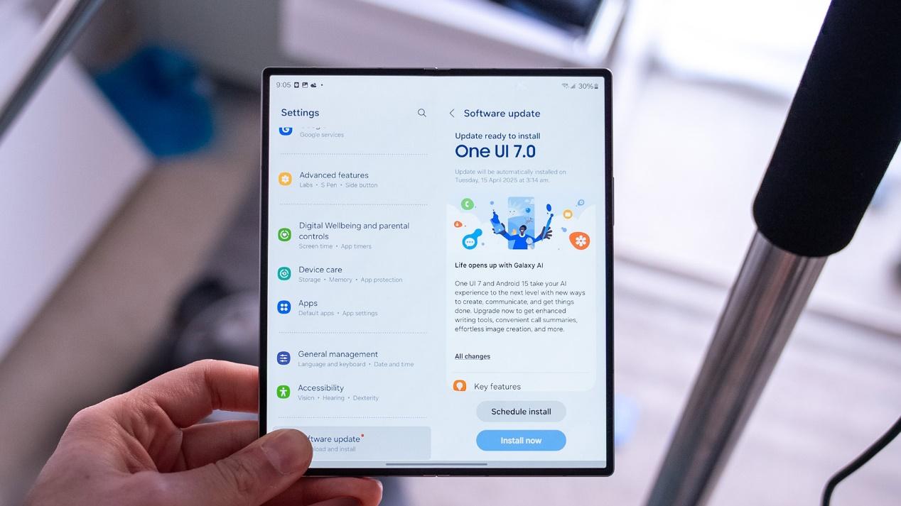 三星ONE UI 7 更新发现“严重错误”，在全球范围内停止