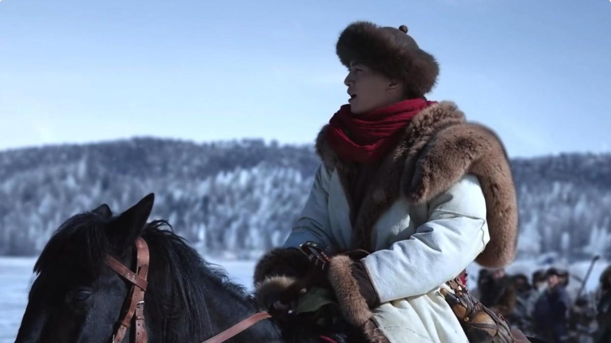 出场就惊艳观众！李纯凭《大生意人》出圈，37岁状态如少女