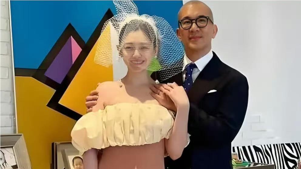 大S去世，亲友无法走出悲痛，曝具俊晔仍每天去金宝山墓地