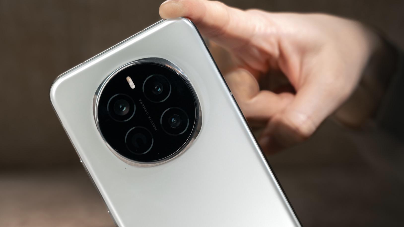 荣耀坚决“清仓”，Magic7售价一跌再跌，16GB+512GB+50倍变焦