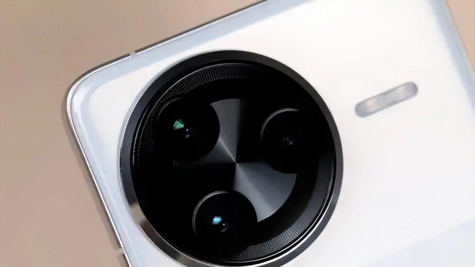 小米“亂套了”，16GB+1TB+120W閃充，頂配版旗艦跌至“清倉價”