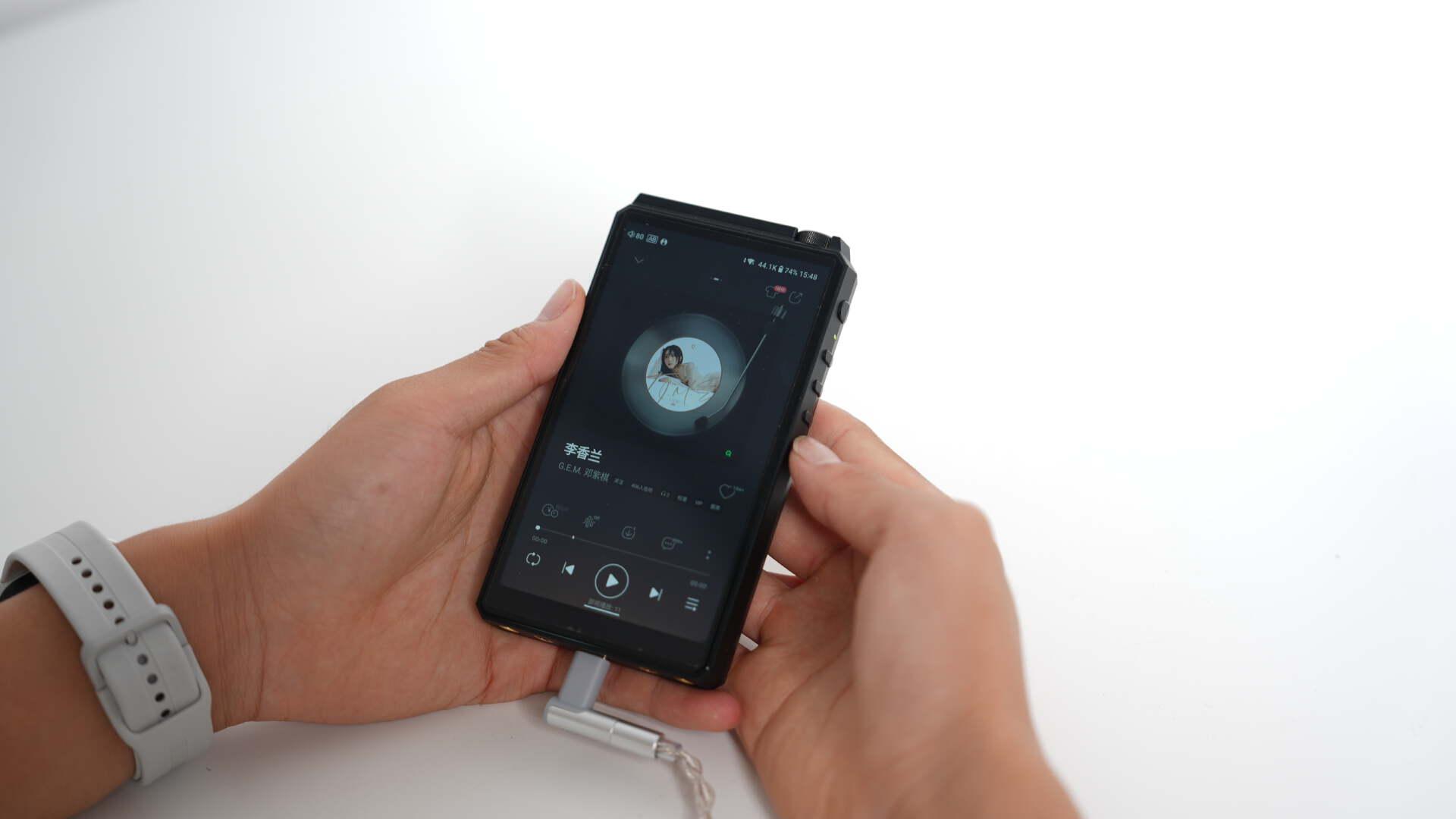 天使吉米FORCE双动圈耳塞深度体验：科技与艺术的完美融合