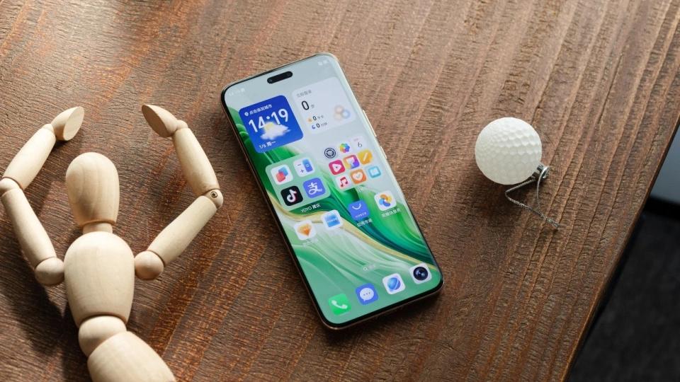 荣耀“乱套了”，从6199元跌至3199元，16GB+512GB也售价亲民